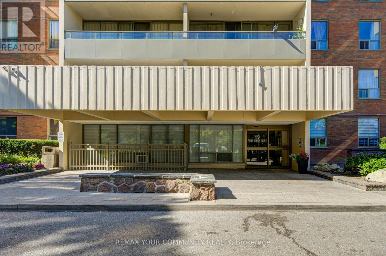 711 - 19 Four Winds Drive, Toronto (York University Heights), Ontario  M3J 2S9 - Photo 3 - W13842494