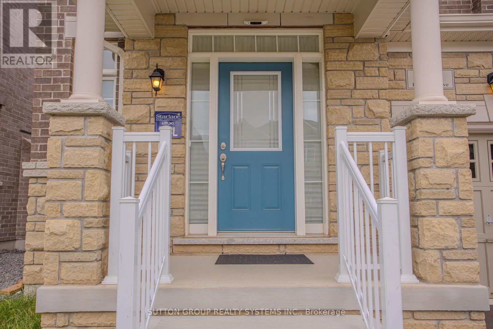 96 Kenesky Drive, Hamilton (Waterdown), Ontario  L8B 1Y4 - Photo 3 - X13842396