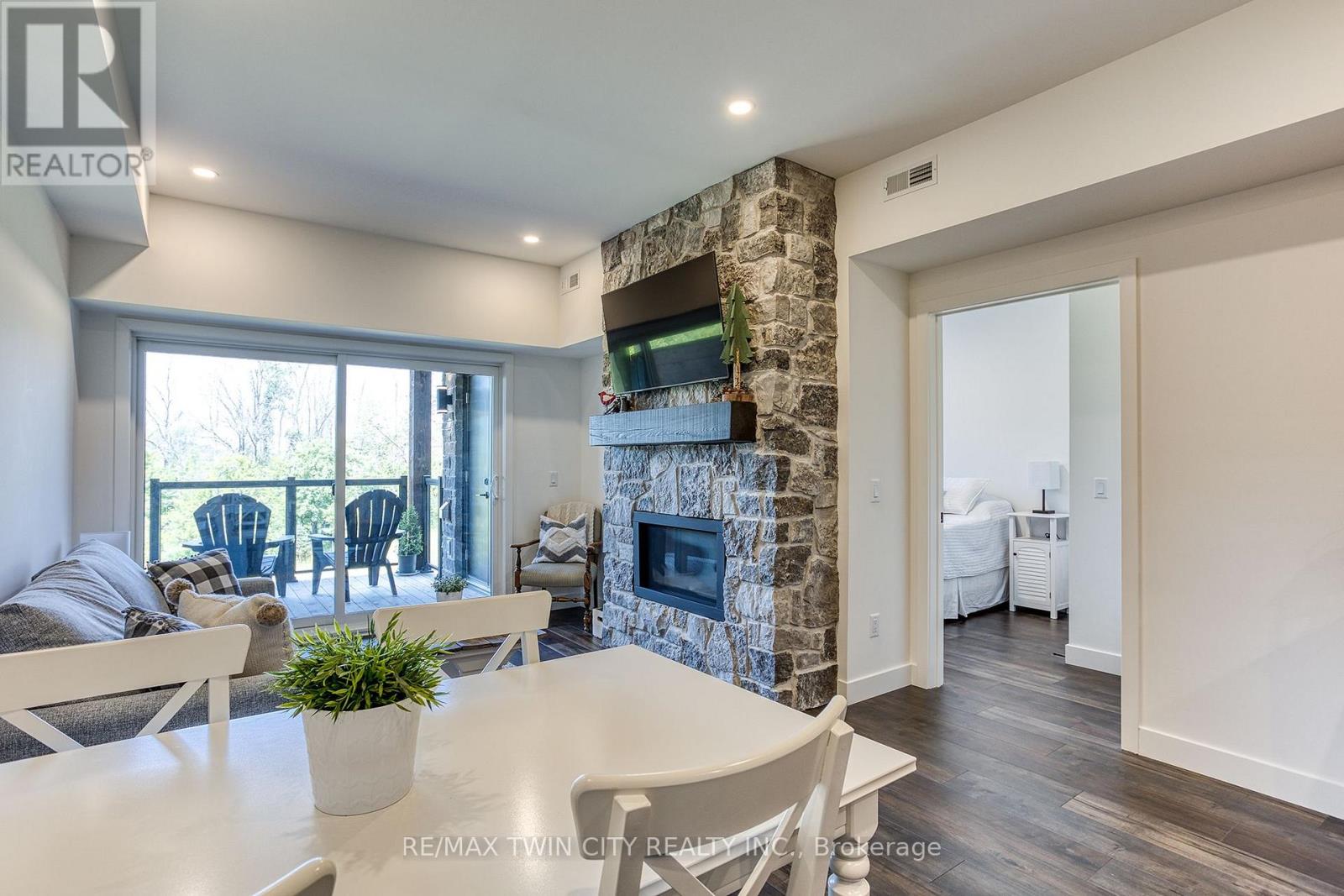 206 - 12 BEAUSOLEIL LANE, blue mountains, Ontario