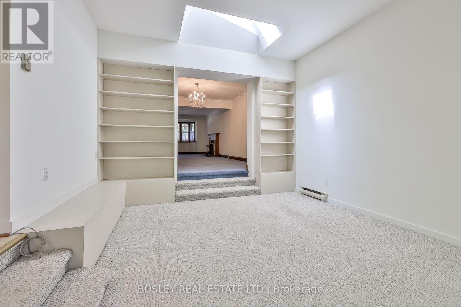 61 Hanna Road, Toronto, Ontario  M4G 3M8 - Photo 13 - C13838276