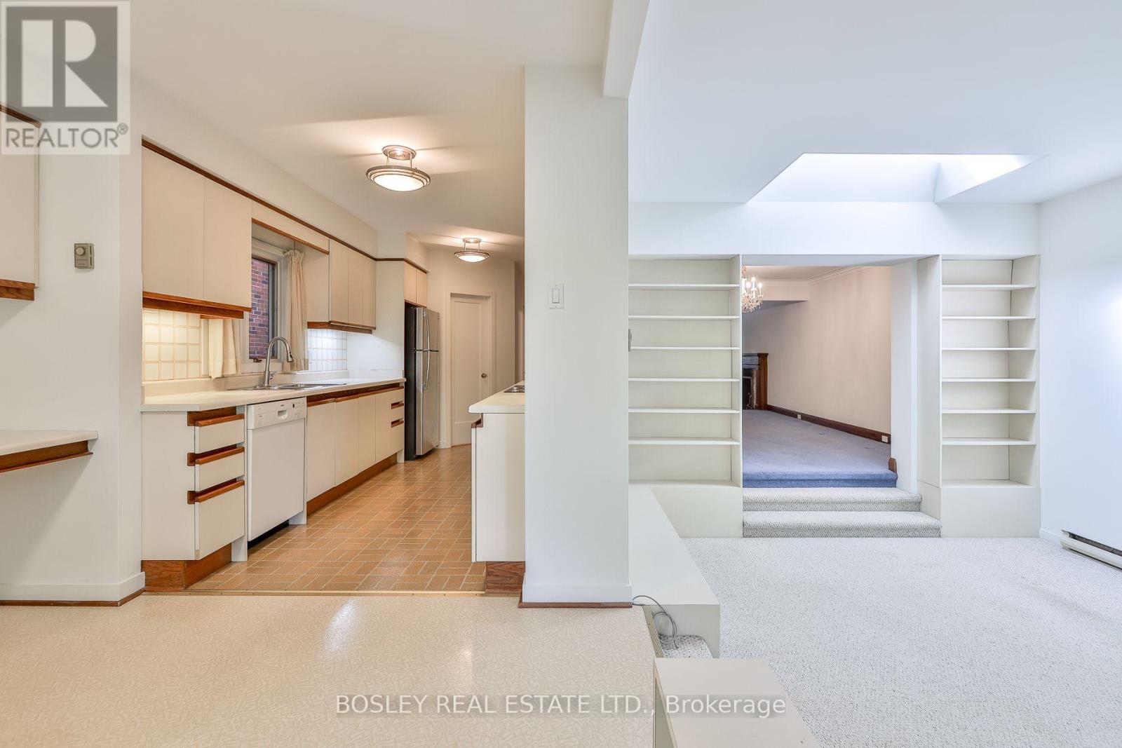 61 Hanna Road, Toronto, Ontario  M4G 3M8 - Photo 19 - C13838276