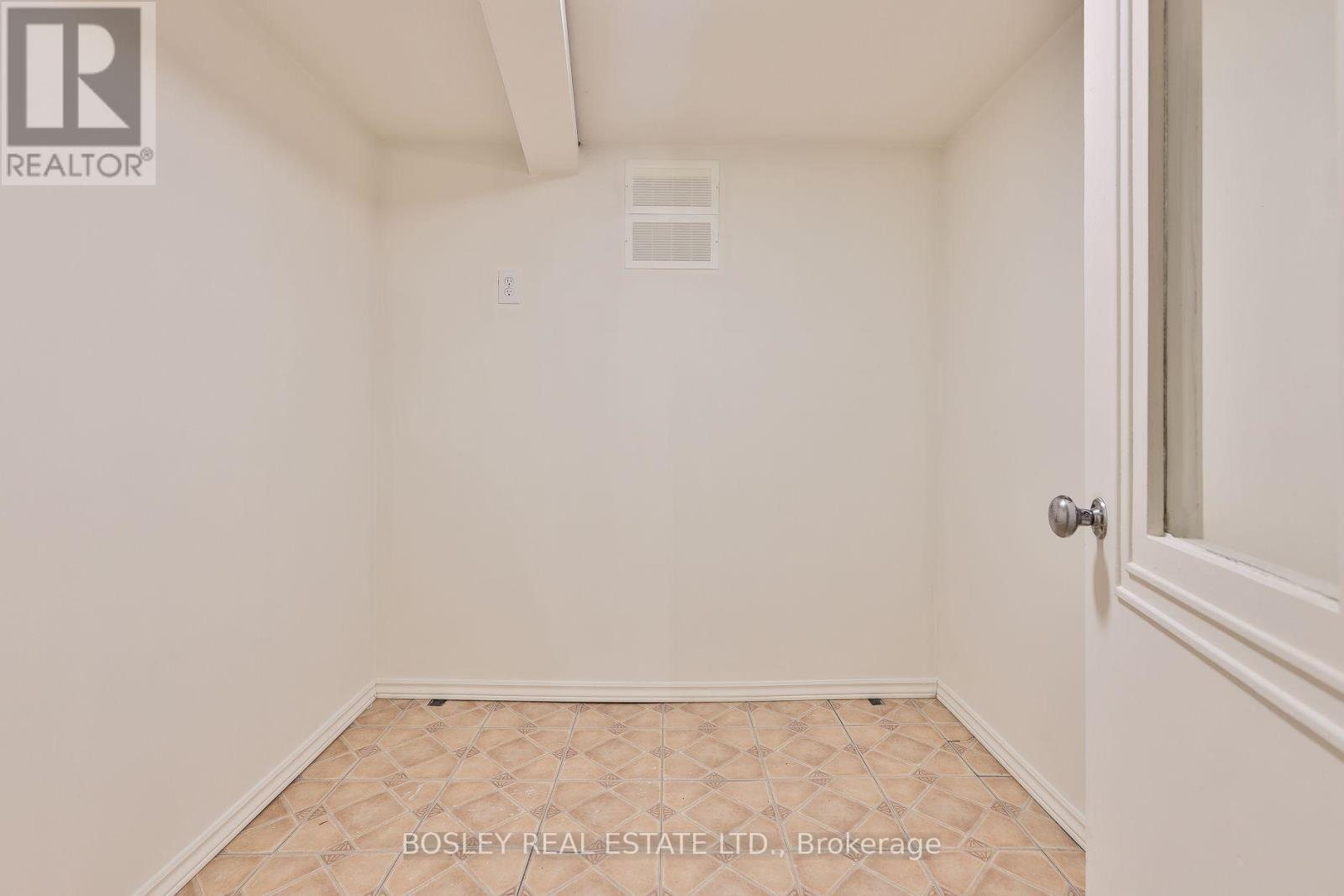 61 Hanna Road, Toronto, Ontario  M4G 3M8 - Photo 42 - C13838276