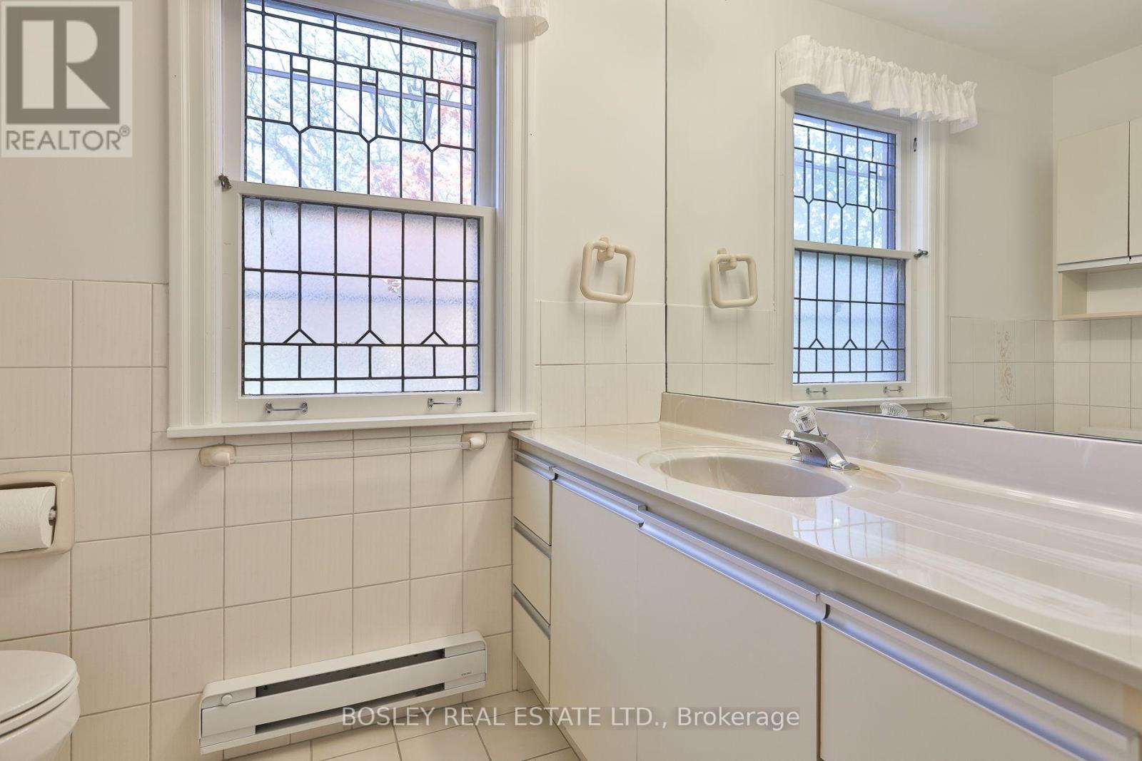 61 Hanna Road, Toronto, Ontario  M4G 3M8 - Photo 33 - C13838276