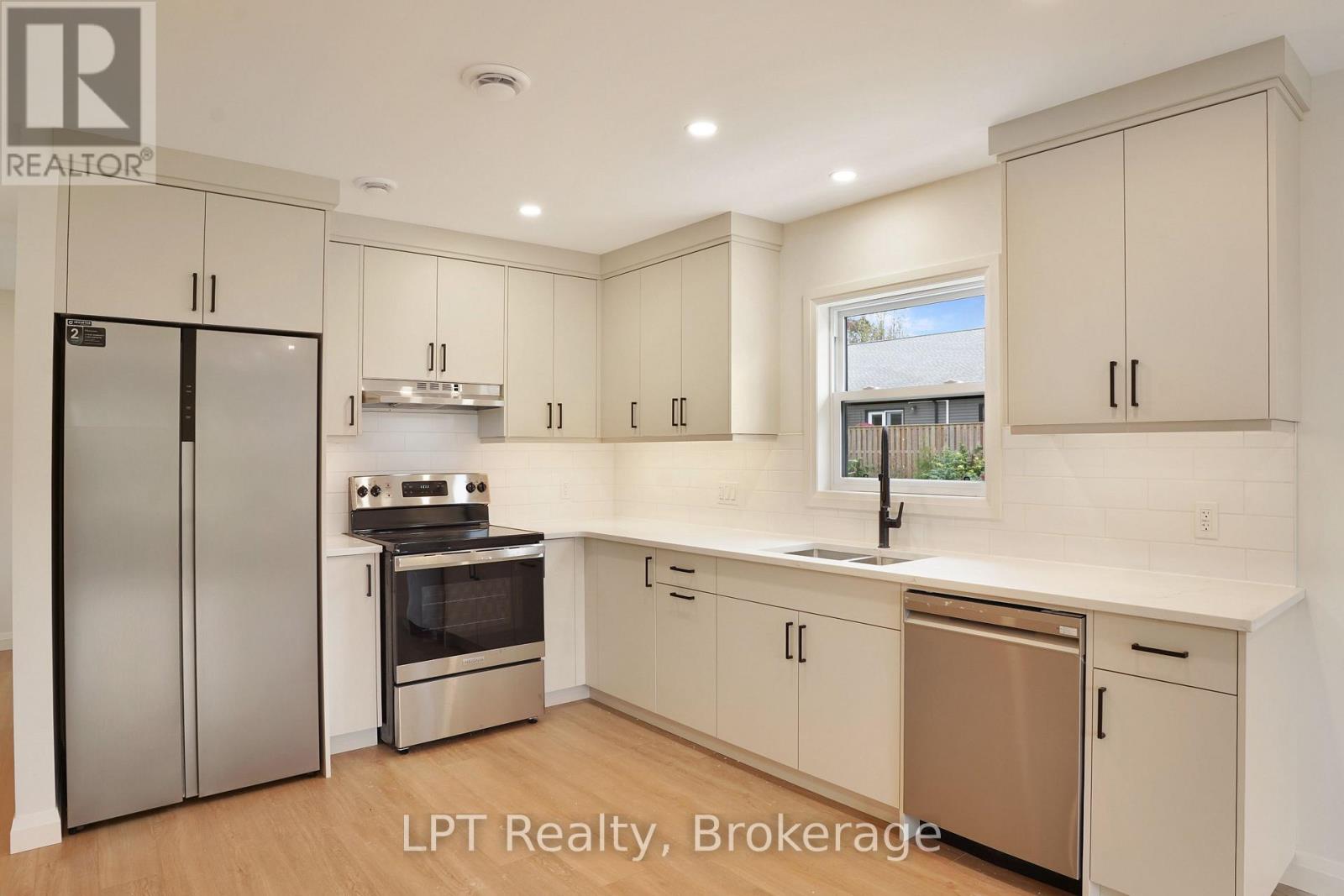 665 Watson Street, South Bruce Peninsula, Ontario  N0H 2T0 - Photo 11 - X13641590
