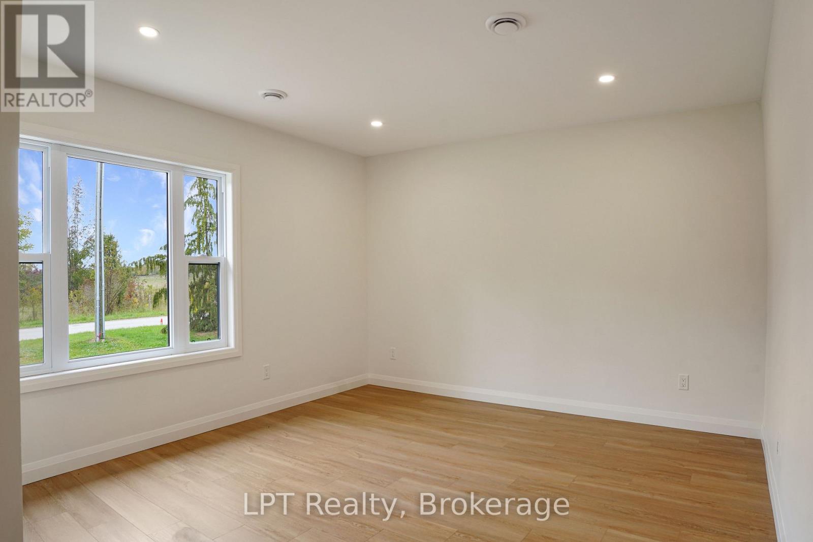 665 Watson Street, South Bruce Peninsula, Ontario  N0H 2T0 - Photo 19 - X13641590