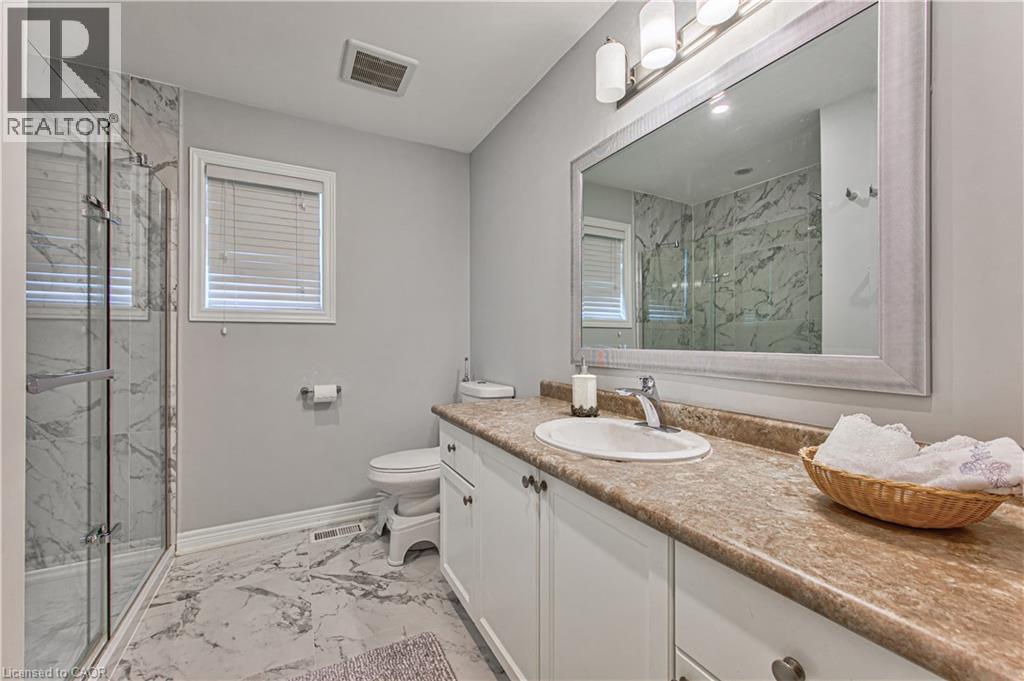 270 Springvalley Crescent, Hamilton, Ontario  L9C 0B4 - Photo 27 - 40865842