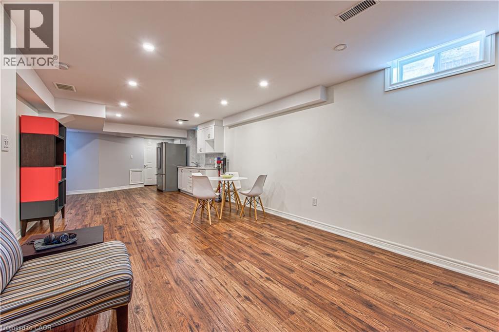 270 Springvalley Crescent, Hamilton, Ontario  L9C 0B4 - Photo 38 - 40865842