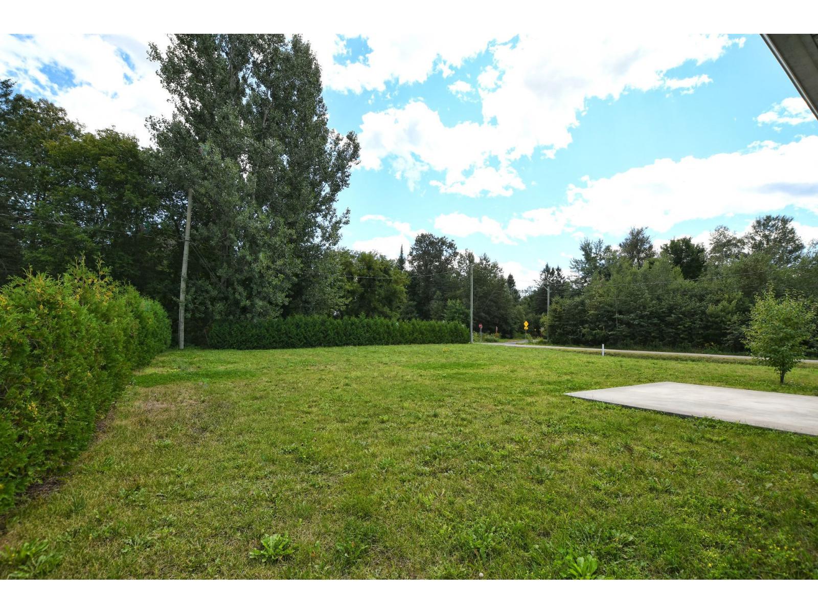 48 Av. Léger Saint-Gabriel Quebec Canada J0K2N0 4