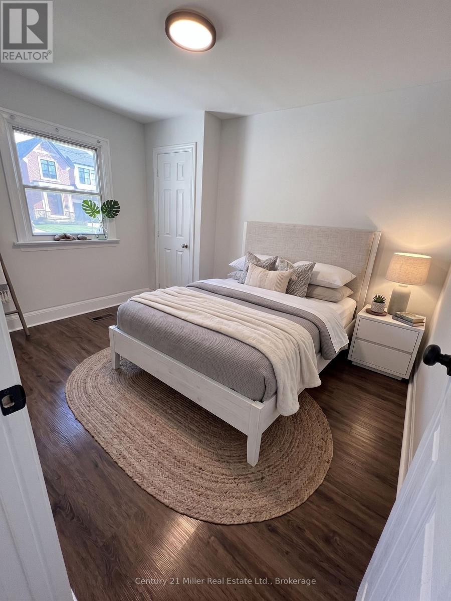 961 Ninth Street, Mississauga, Ontario  L5E 1S2 - Photo 6 - W13842510