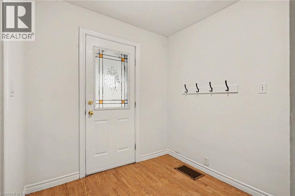 146 Belmont Avenue, Hamilton, Ontario  L8L 7M3 - Photo 13 - 40867603