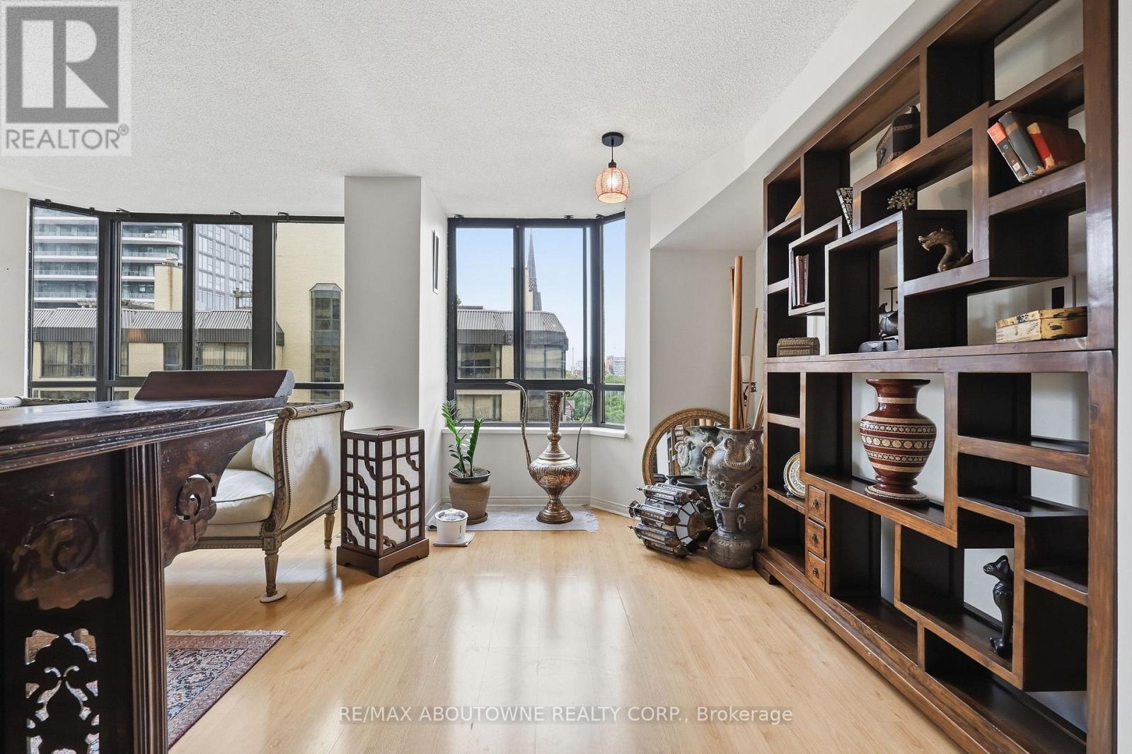 1003 - 280 Simcoe Street, Toronto (Kensington-Chinatown), Ontario  M5T 2Y5 - Photo 10 - C13842640