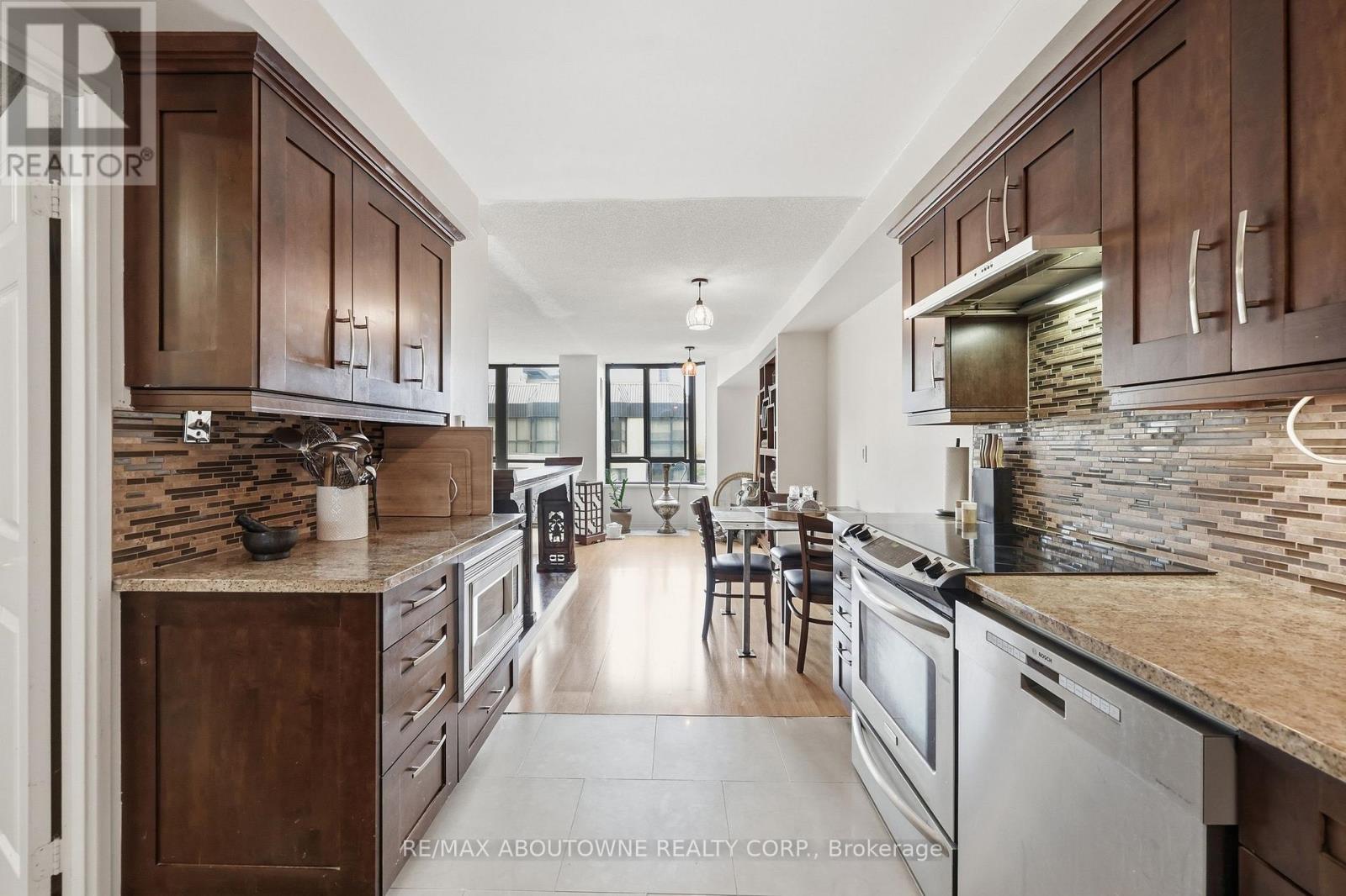 1003 - 280 Simcoe Street, Toronto (Kensington-Chinatown), Ontario  M5T 2Y5 - Photo 16 - C13842640