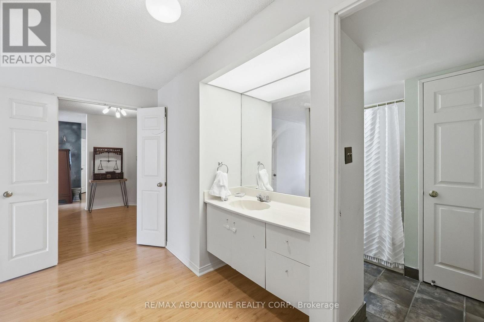 1003 - 280 Simcoe Street, Toronto (Kensington-Chinatown), Ontario  M5T 2Y5 - Photo 24 - C13842640