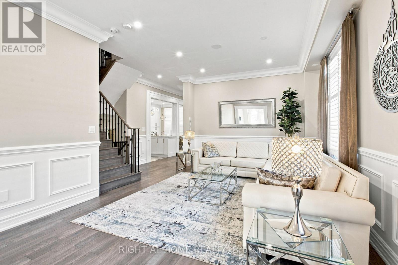 2349 Dress Circle Crescent, Oshawa, Ontario  L1L 0L8 - Photo 10 - E13842622