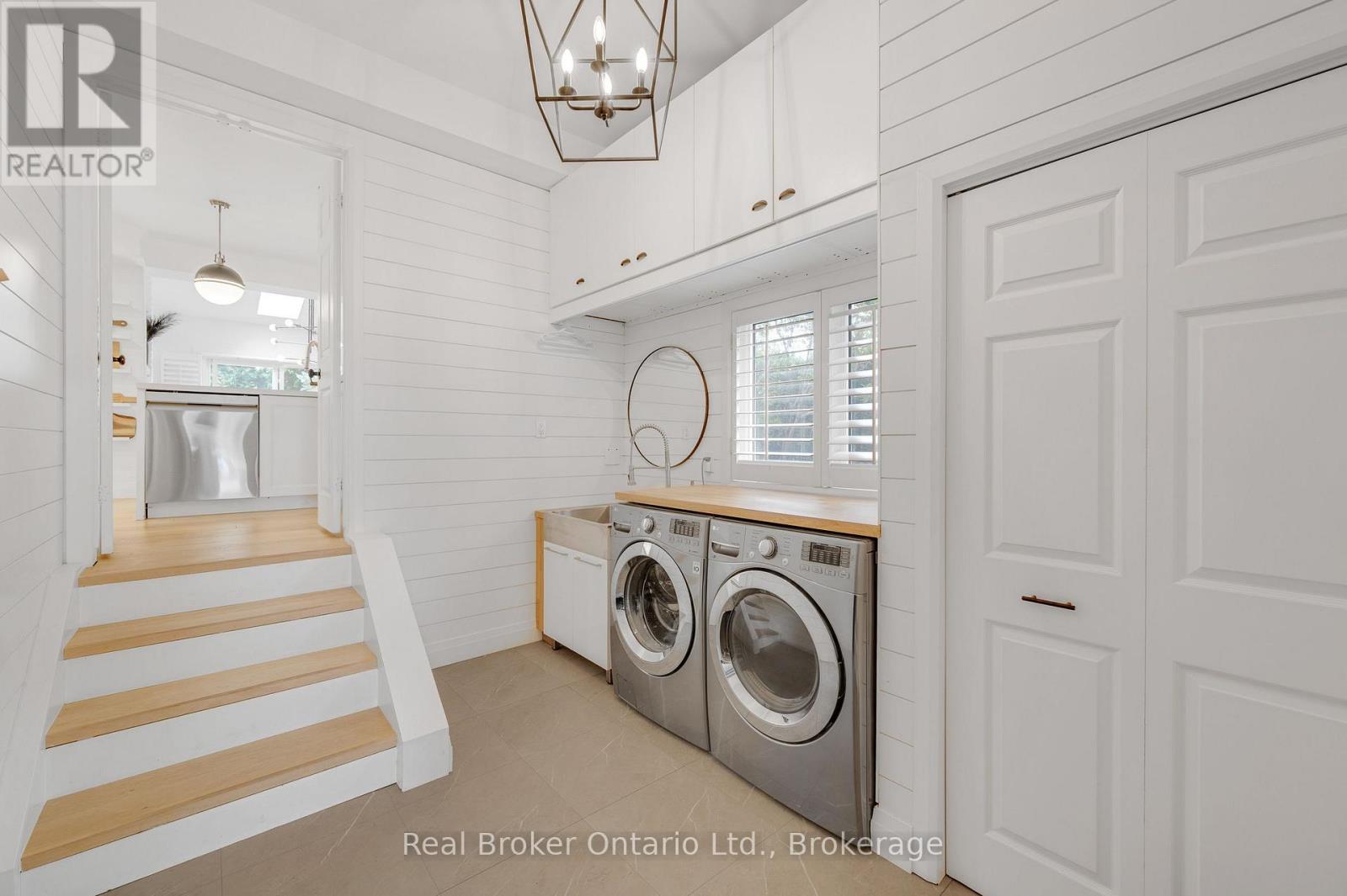 3270 Shelburne Place, Oakville, Ontario  L6L 5V9 - Photo 13 - W13840048