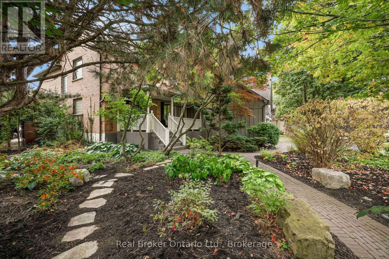 3270 Shelburne Place, Oakville, Ontario  L6L 5V9 - Photo 40 - W13840048