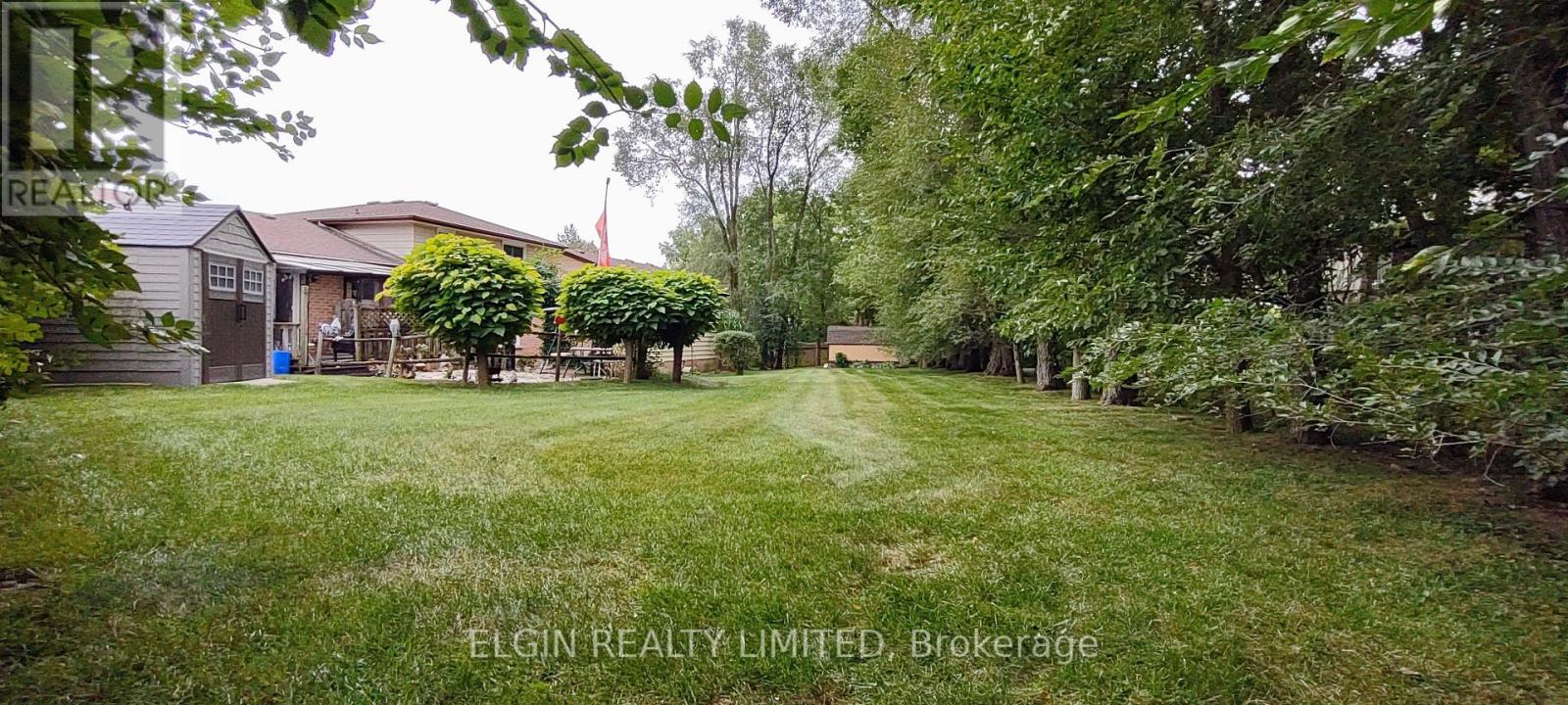 219 Brentwood Crescent, Central Elgin, Ontario  N0L 1B0 - Photo 2 - X13842650