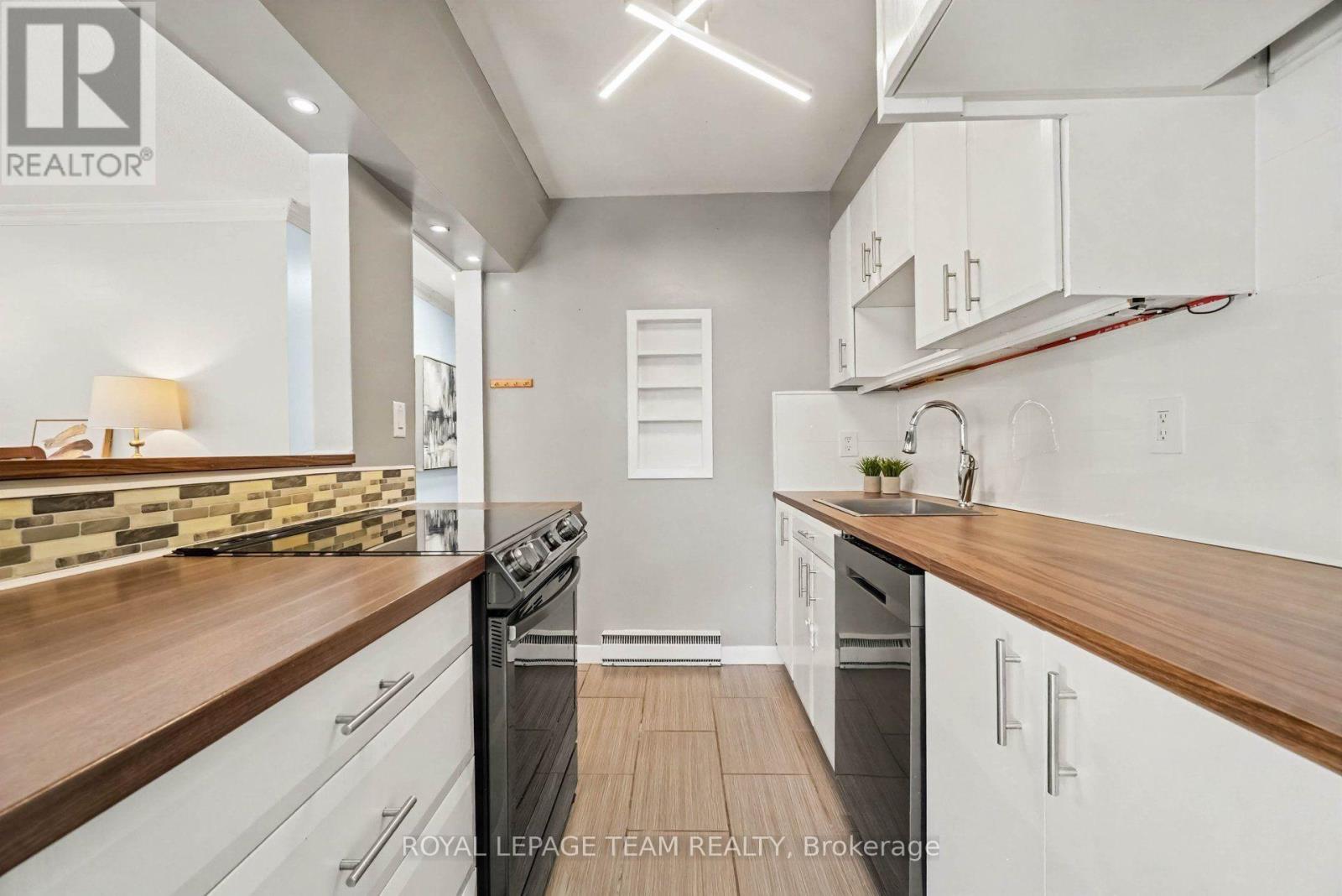 C - 8 Arnold Drive, Ottawa, Ontario  K2H 6V9 - Photo 14 - X13842588