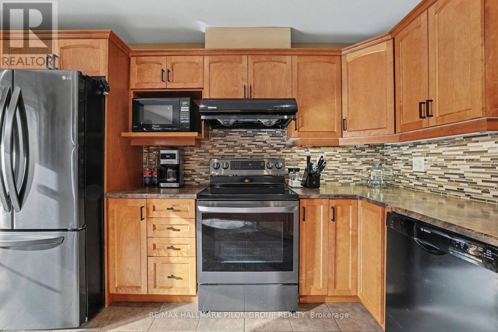 3130 Burritts Rapids Place, Ottawa, Ontario  K2J 0S8 - Photo 4 - X13842610
