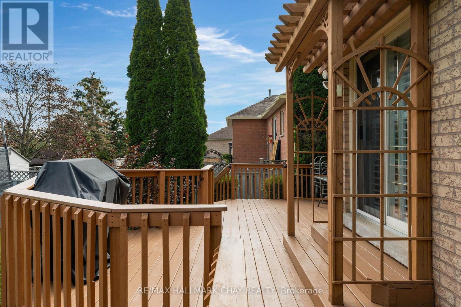 73 Brown Street, Barrie (Holly), Ontario  L4N 7V5 - Photo 34 - S13842658