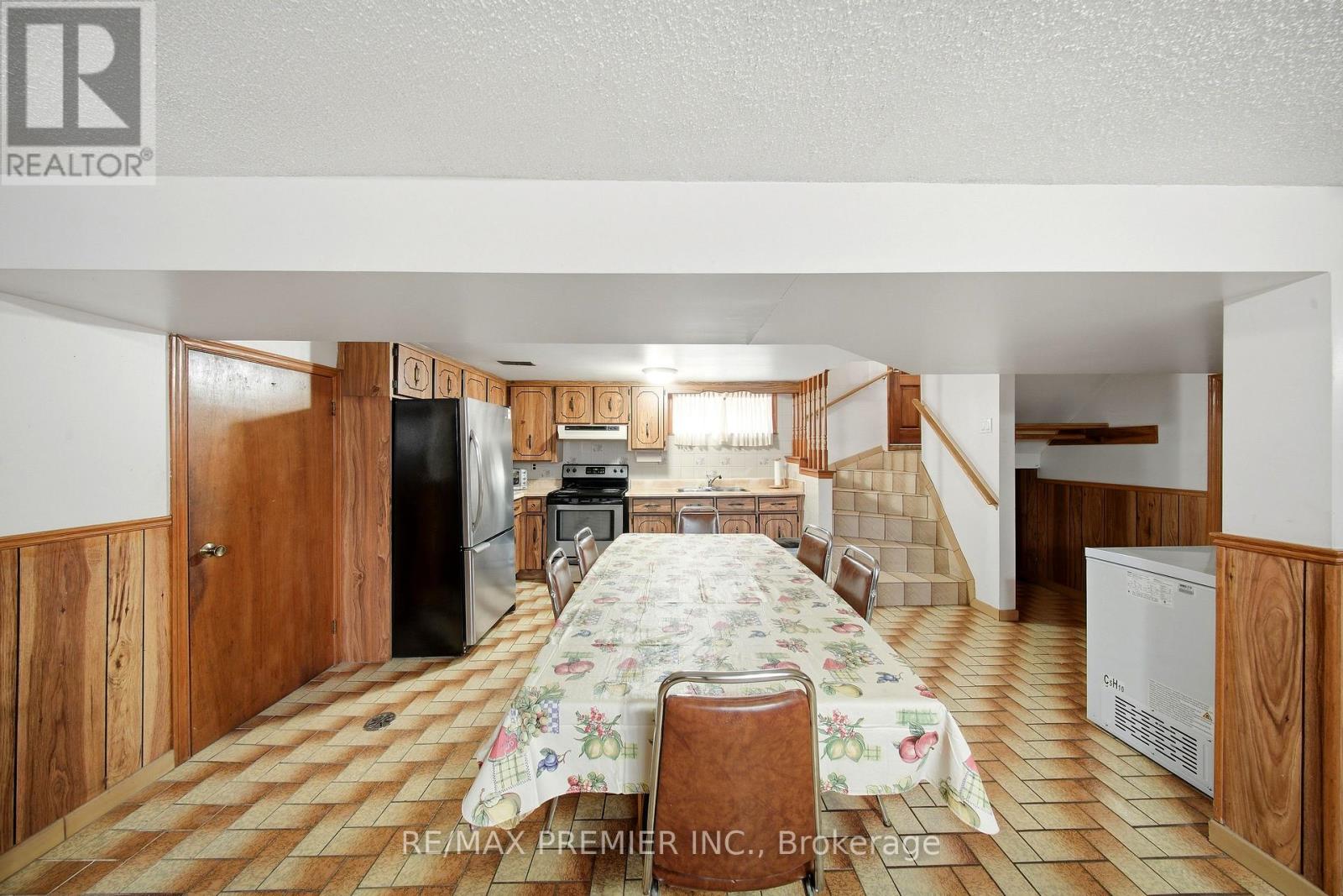 1 Mayo Drive, Toronto, Ontario  M6L 2X1 - Photo 17 - W13842608