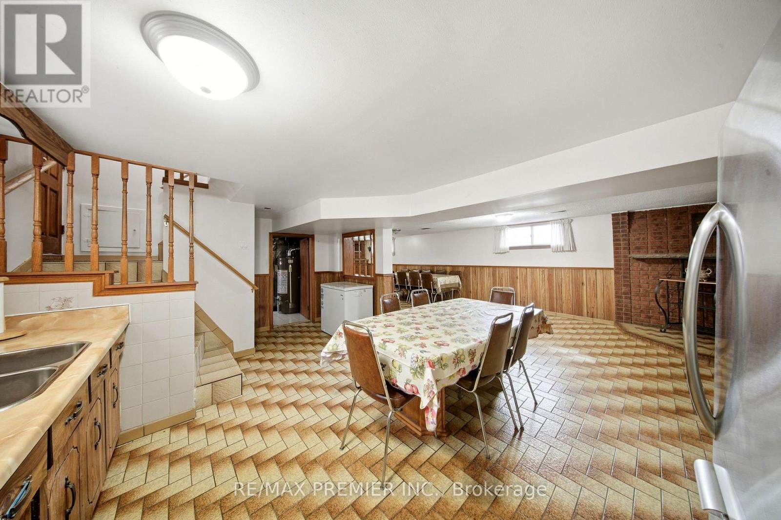 1 Mayo Drive, Toronto, Ontario  M6L 2X1 - Photo 19 - W13842608