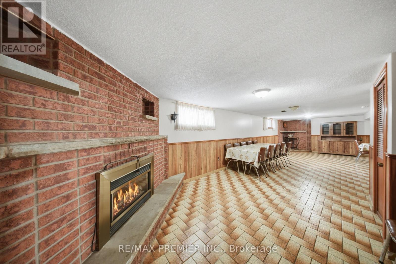 1 Mayo Drive, Toronto, Ontario  M6L 2X1 - Photo 23 - W13842608