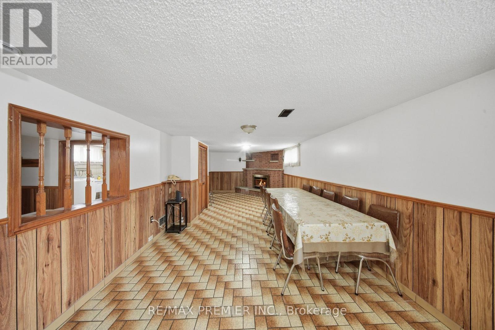 1 Mayo Drive, Toronto, Ontario  M6L 2X1 - Photo 24 - W13842608