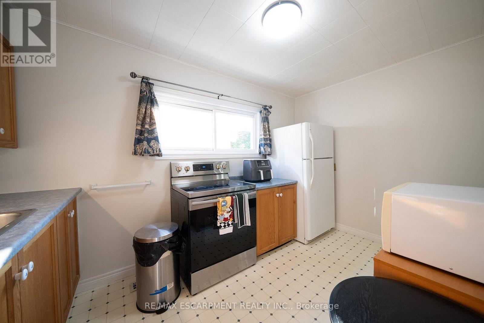 89 Salisbury Avenue, Brantford, Ontario  N3S 1N1 - Photo 9 - X13842514