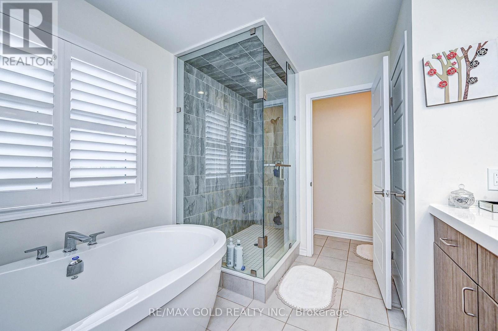 8 Dressage Trail, Cambridge, Ontario  N3E 0C3 - Photo 31 - X13842522