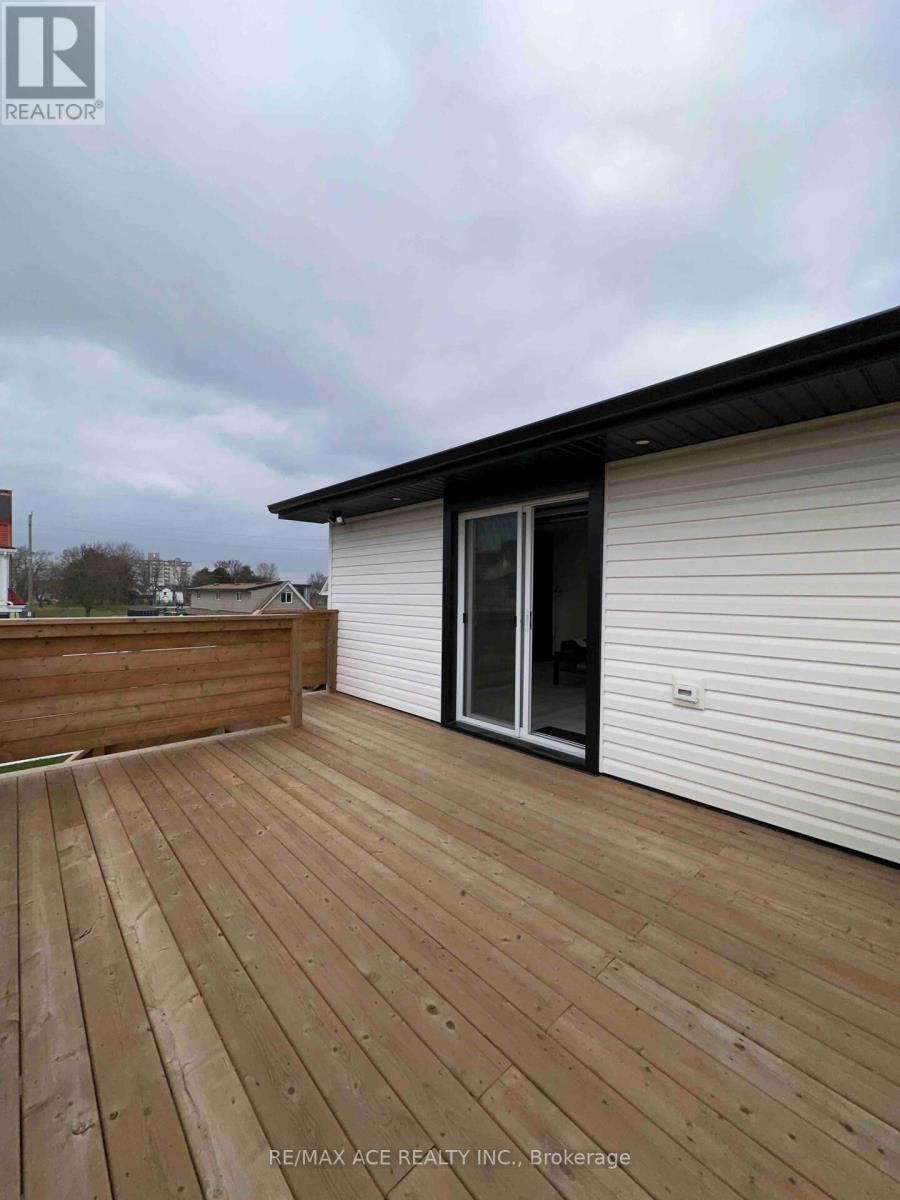 2 - 4985 Crysler Avenue, Niagara Falls, Ontario  L2E 3W6 - Photo 15 - X13842612