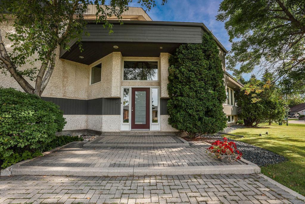 178 Diane Drive, West St Paul, Manitoba  R4A 1A6 - Photo 4 - 202624395