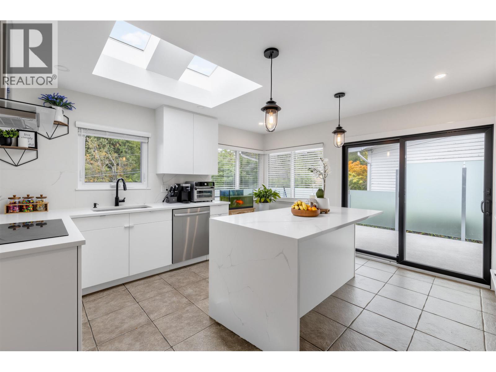 1017 Walalee Drive, Delta, British Columbia  V4M 2L9 - Photo 12 - R3170600