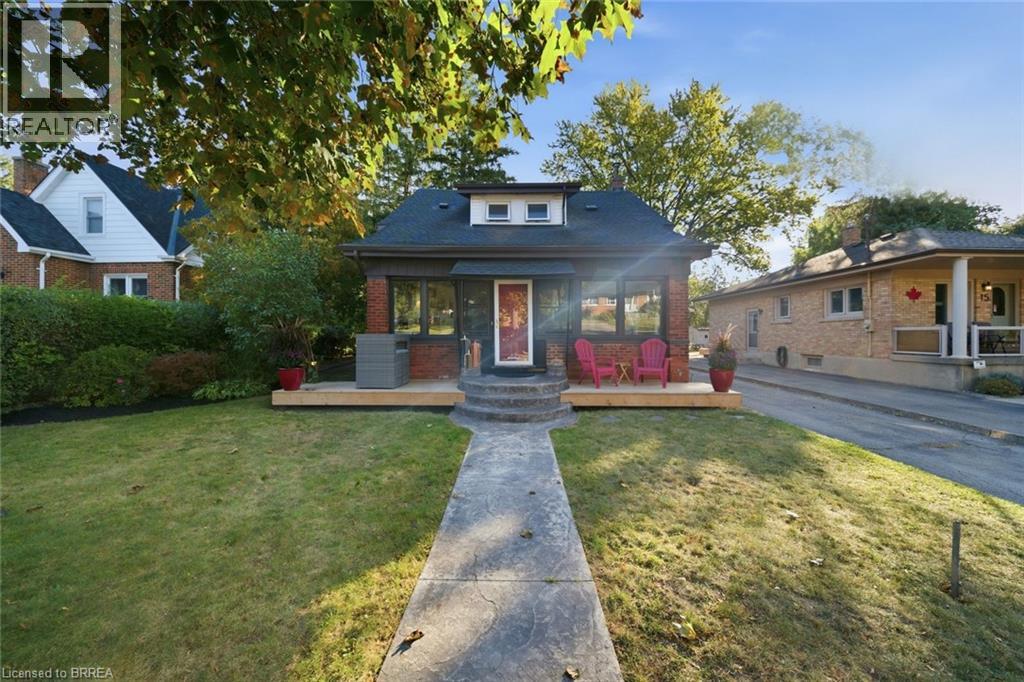 13 Forest Road, Brantford, Ontario  N3S 6V9 - Photo 2 - 40867308