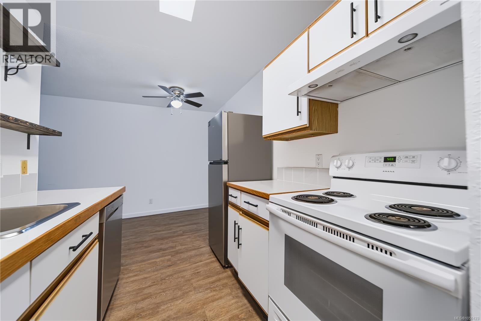 202 1600 Dufferin Cres