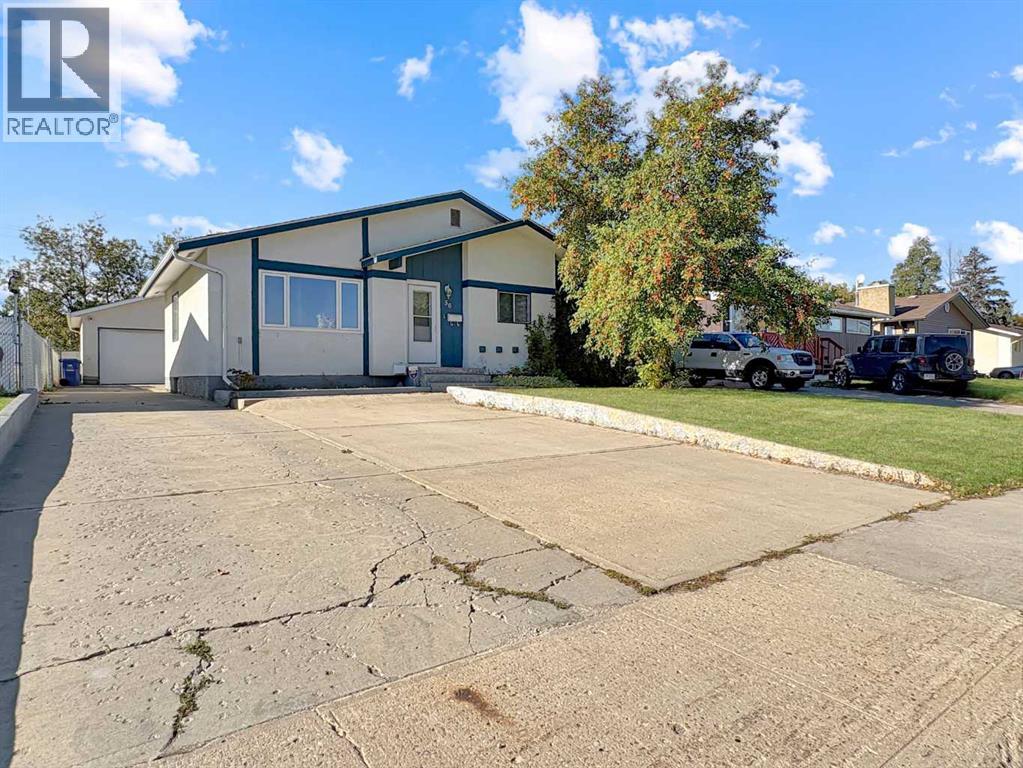 50 Moberly Crescent