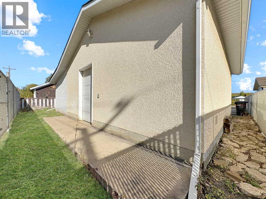 50 Moberly Crescent