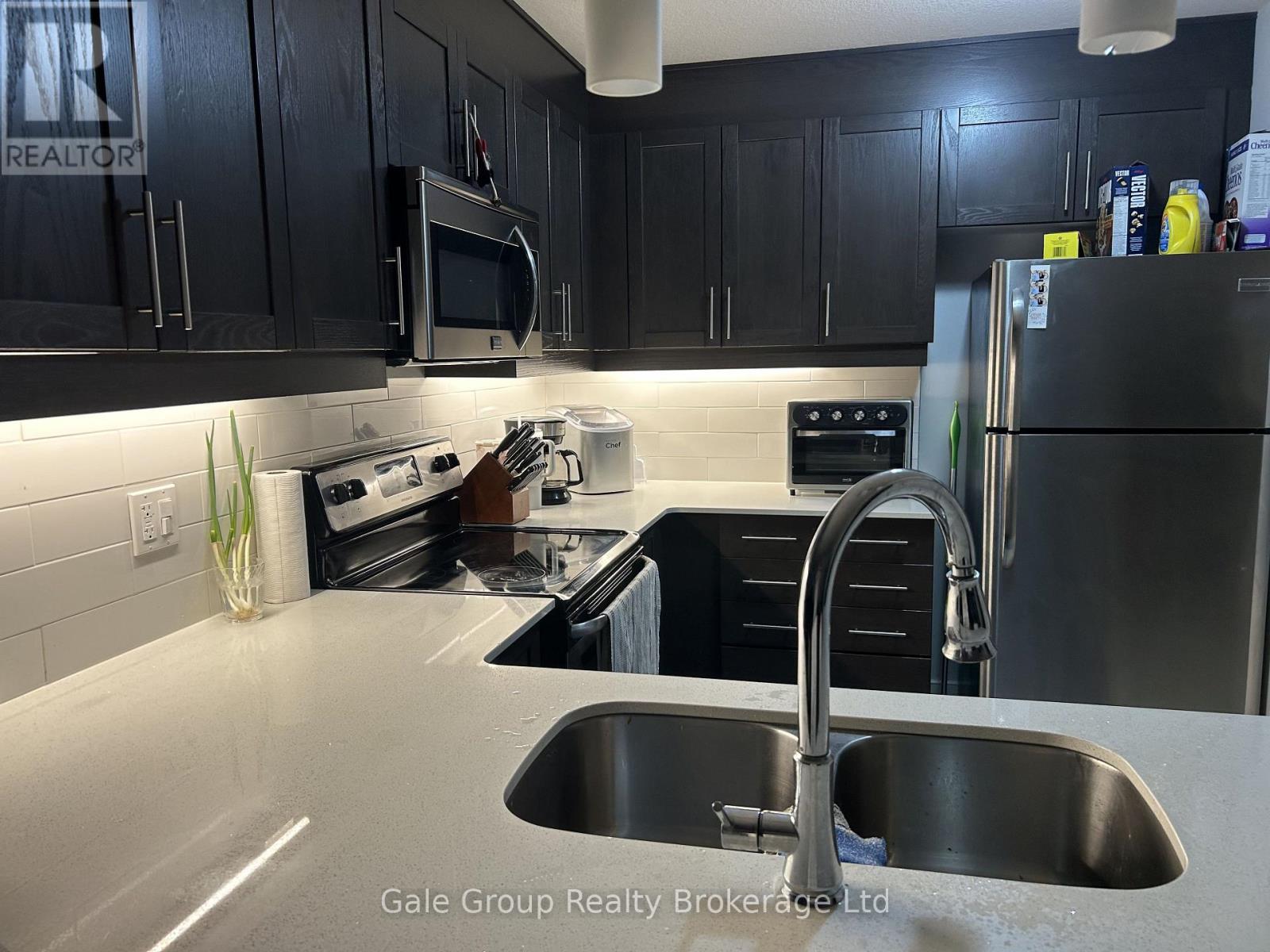 203 - 34 Brock Street W, Woodstock, Ontario  N4S 1B8 - Photo 3 - X13842828