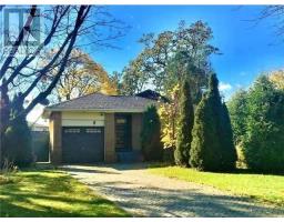 8 HAZELGLEN AVENUE, Toronto, Ontario
