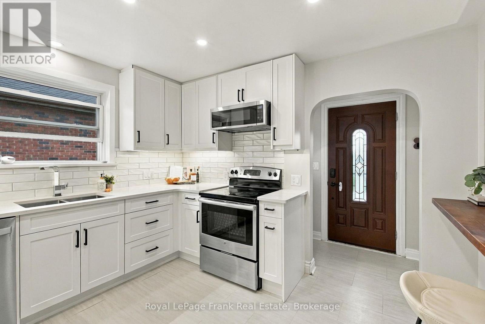 379 Arthur Street, Oshawa, Ontario  L1H 1P2 - Photo 12 - E13842728