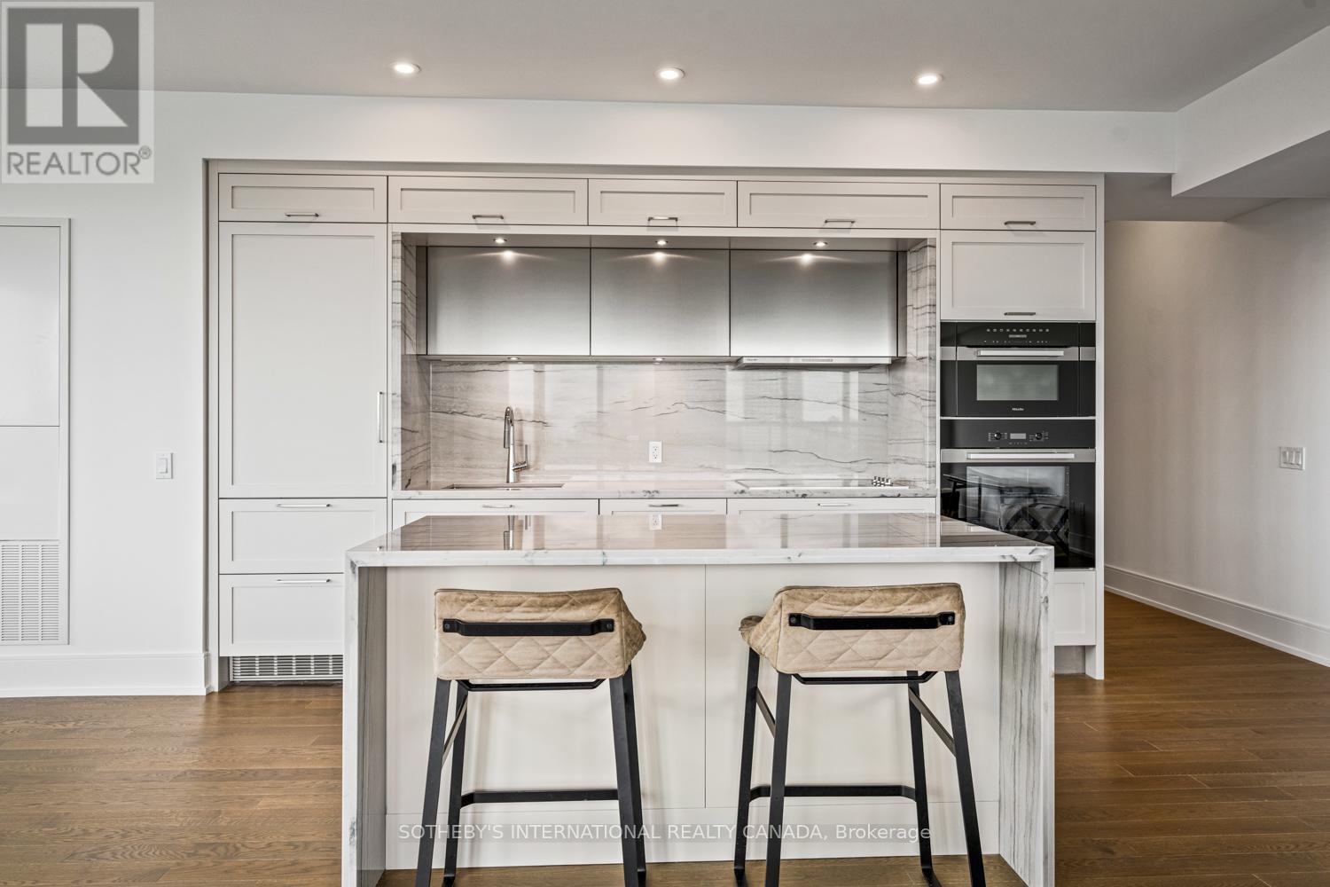 1109 - 30 Inn On The Park Drive, Toronto, Ontario  M3C 0P7 - Photo 6 - C13842736