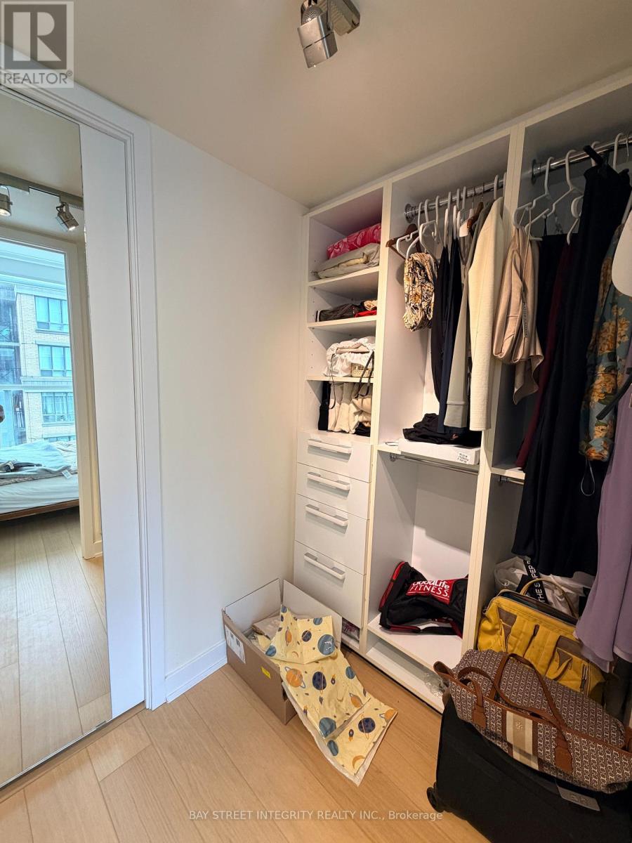 1405 - 126 Simcoe Street, Toronto, Ontario  M5H 4E6 - Photo 6 - C13842840