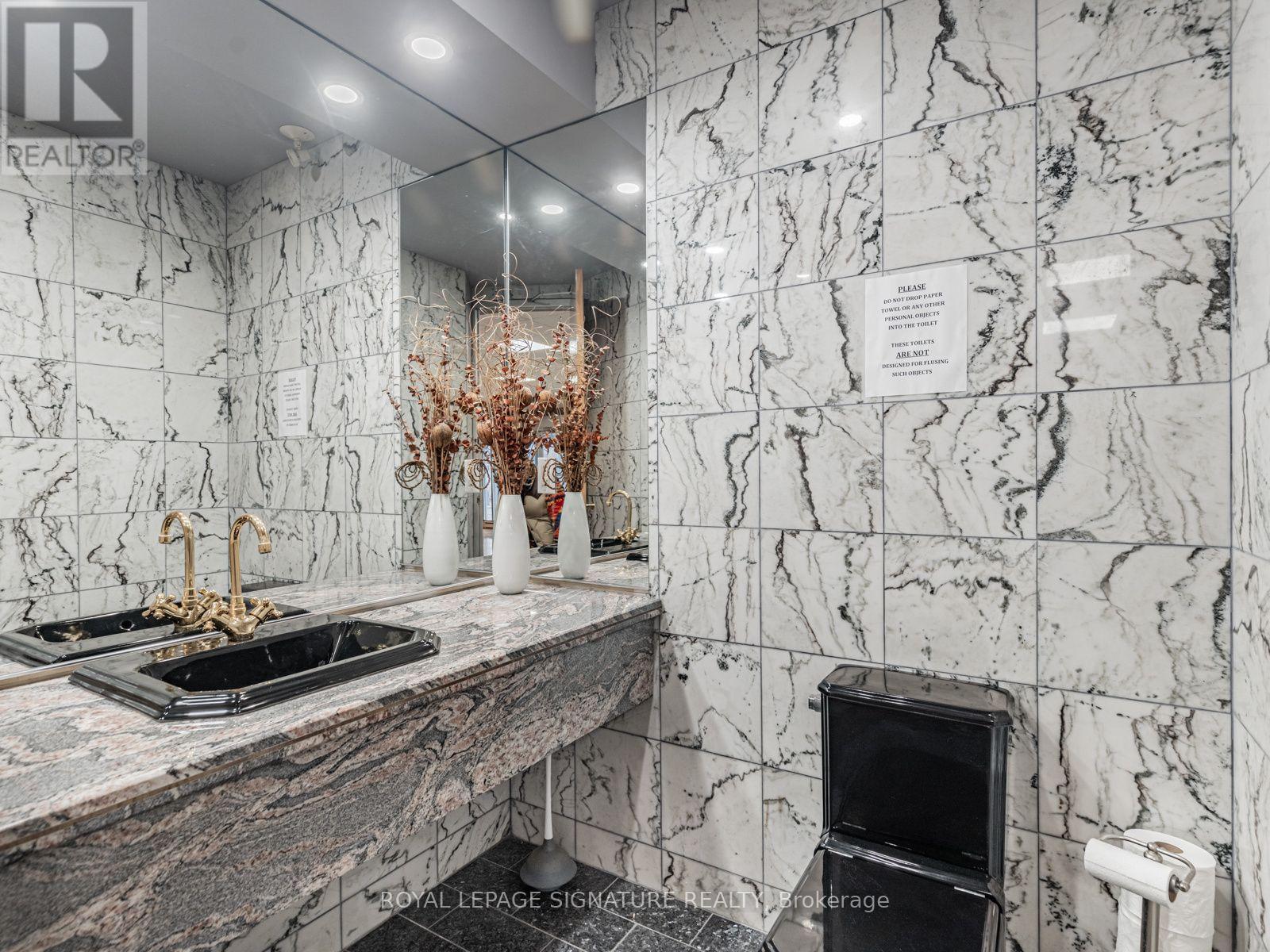 25 Mallard Road, Toronto, Ontario  M3B 1S4 - Photo 10 - C13842968