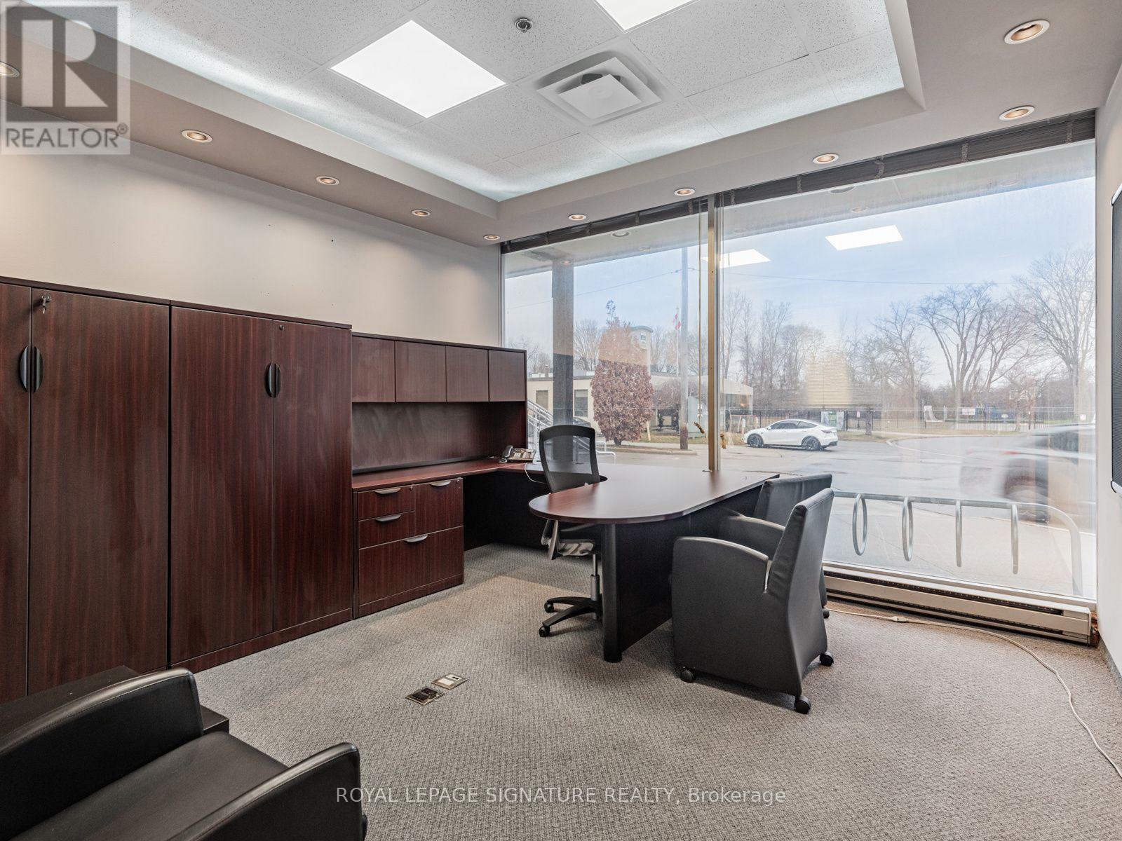 25 Mallard Road, Toronto, Ontario  M3B 1S4 - Photo 14 - C13842968