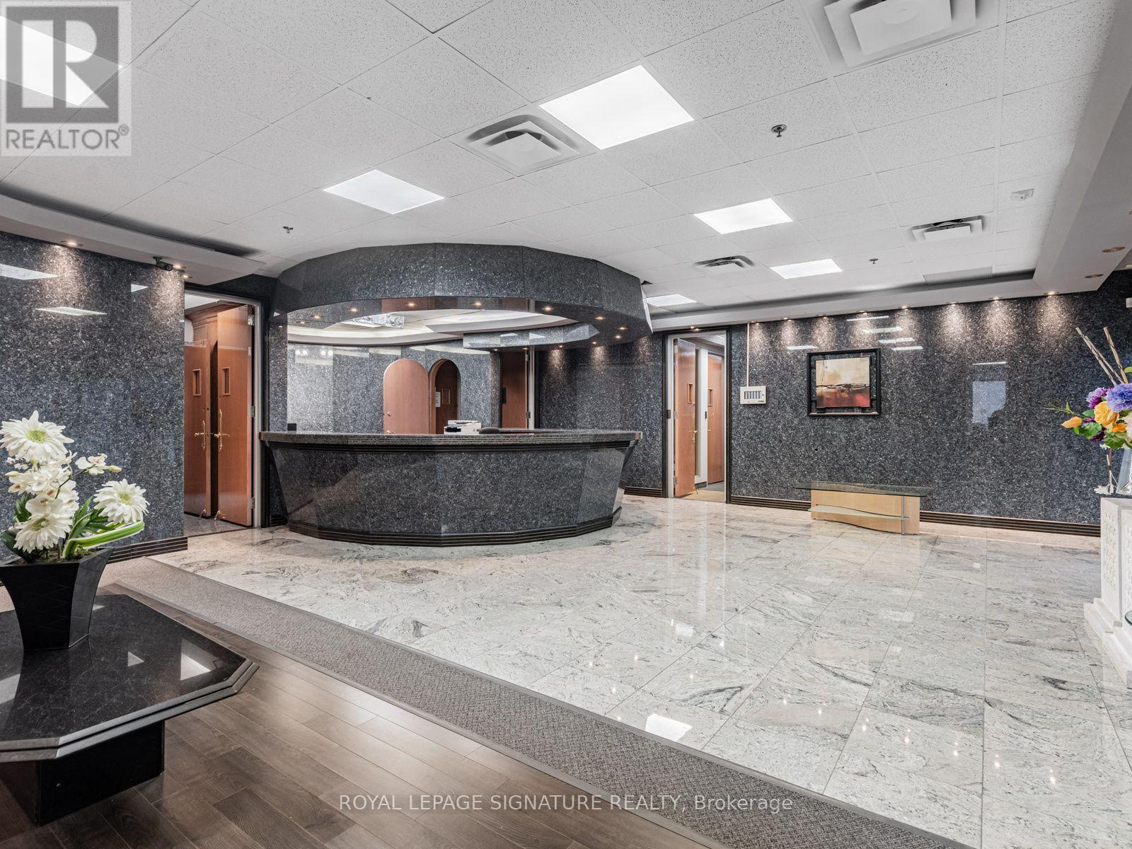 25 Mallard Road, Toronto, Ontario  M3B 1S4 - Photo 2 - C13842968