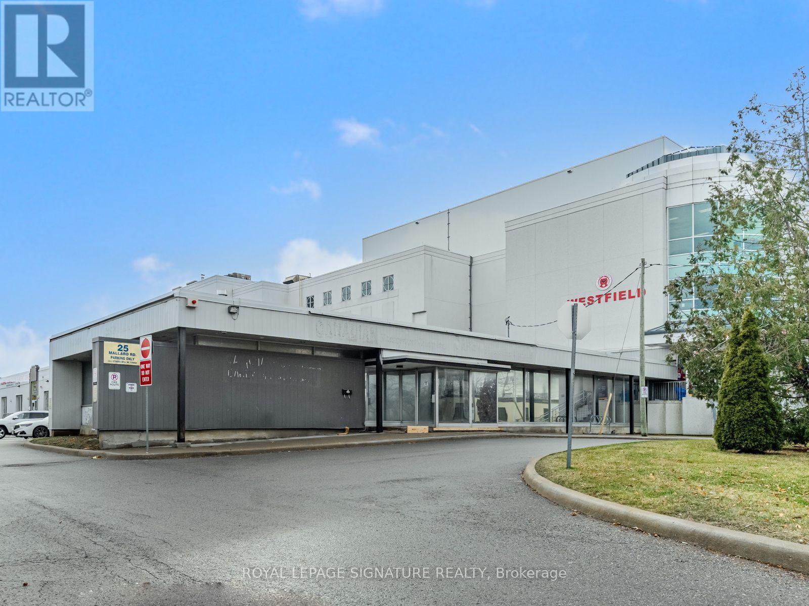 25 Mallard Road, Toronto, Ontario  M3B 1S4 - Photo 3 - C13842968