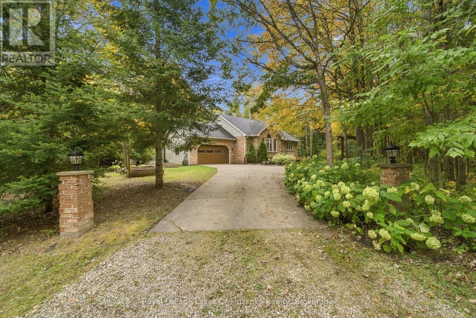 1002 Joseph Place, Gravenhurst, Ontario  P0E 1N0 - Photo 1 - X13842668