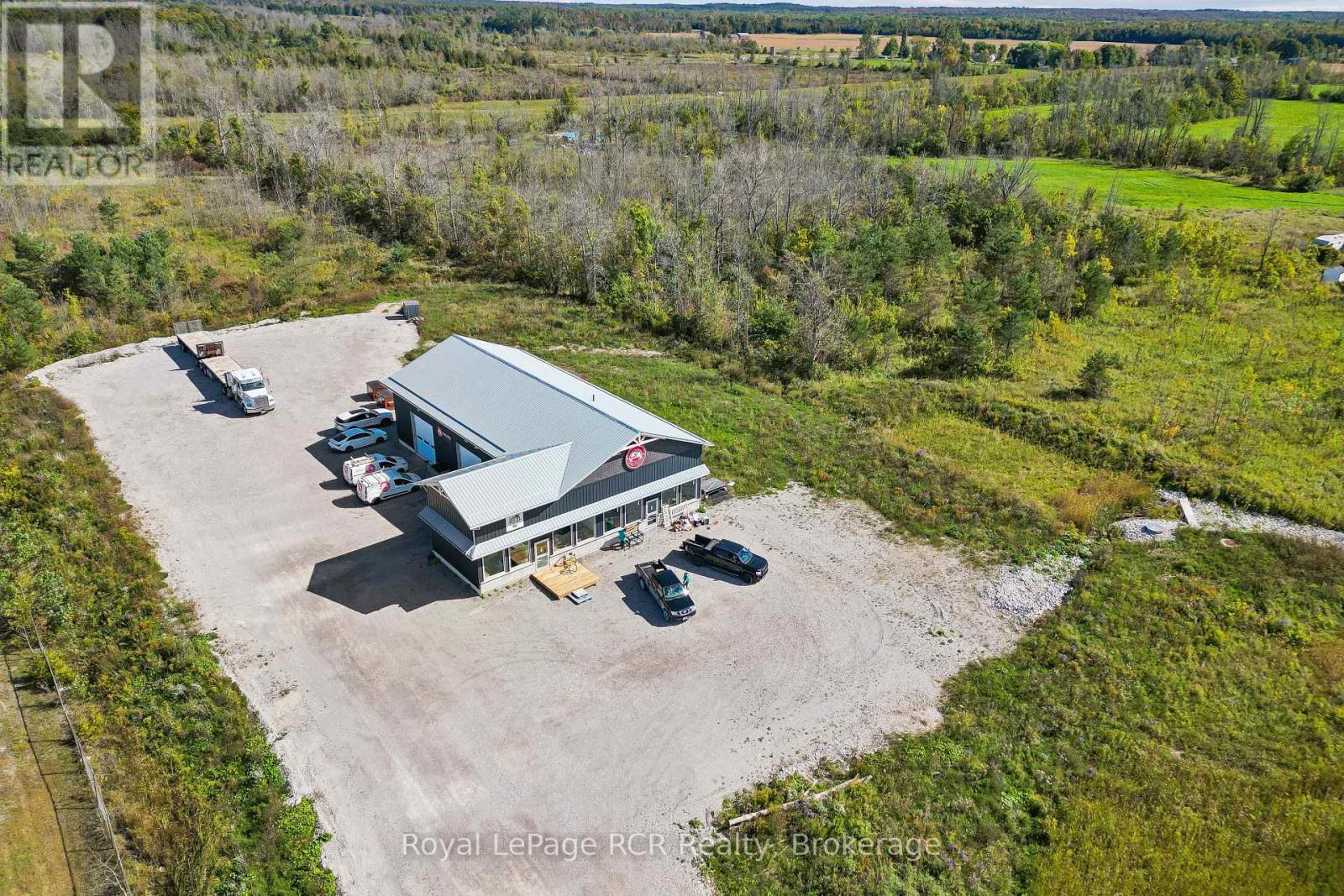 10075 Hwy 6, Georgian Bluffs, Ontario  N0H 2T0 - Photo 2 - X13842906
