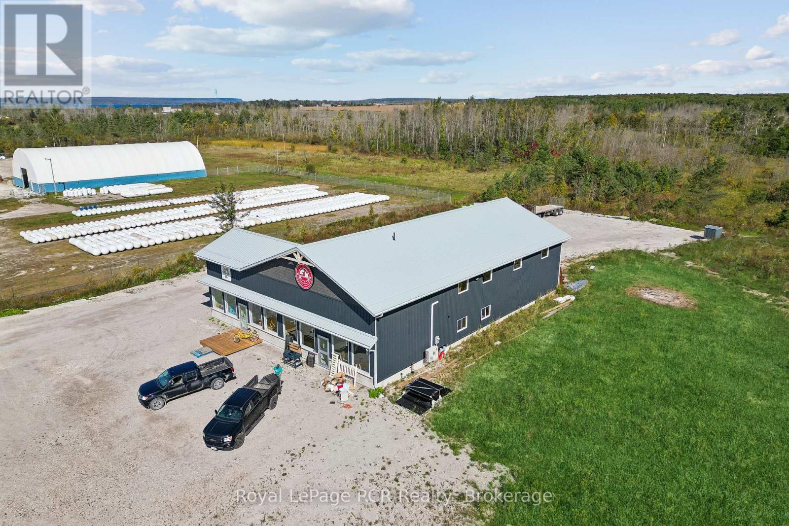10075 Hwy 6, Georgian Bluffs, Ontario  N0H 2T0 - Photo 4 - X13842906