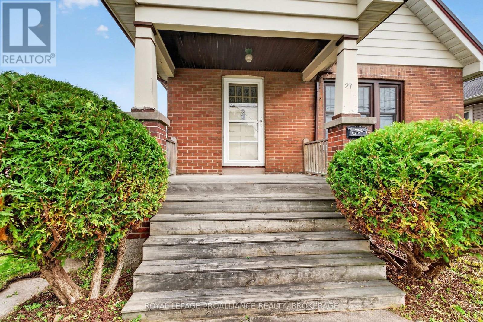27 Drayton Avenue, Kingston, Ontario K7K 4X5 - Photo 3 - X13842976